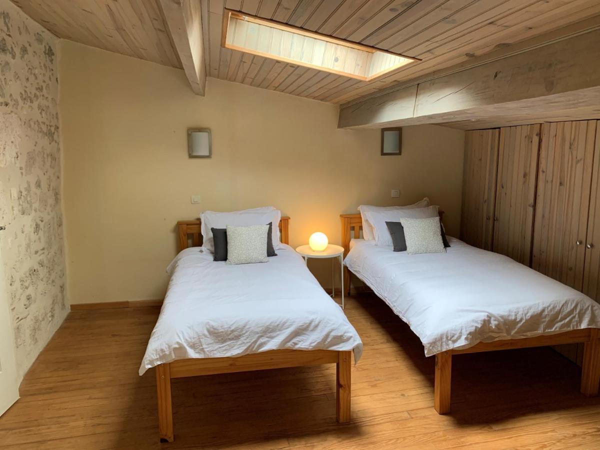 Gites De Verger, Stylish Self Catering Cottages In Sos Exterior photo