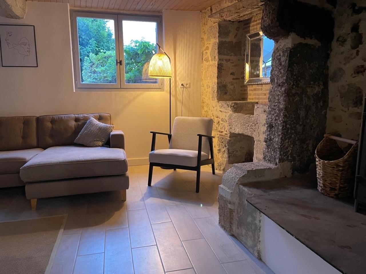 Gites De Verger, Stylish Self Catering Cottages In Sos Exterior photo