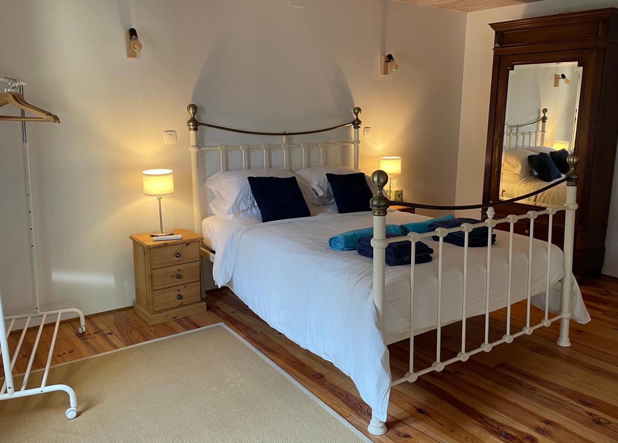 Gites De Verger, Stylish Self Catering Cottages In Sos Exterior photo